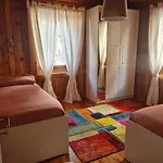 Pile House * Isolaccia